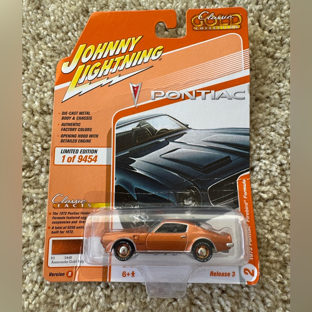 Johnny Lightning 1972 Pontiac Firebird Formula